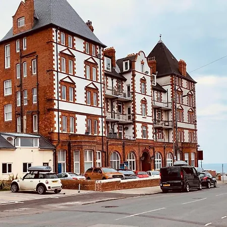 Retro Retreat, Sea View, Free Parking & Ev Plug-In Villa Whitby Exterior photo
