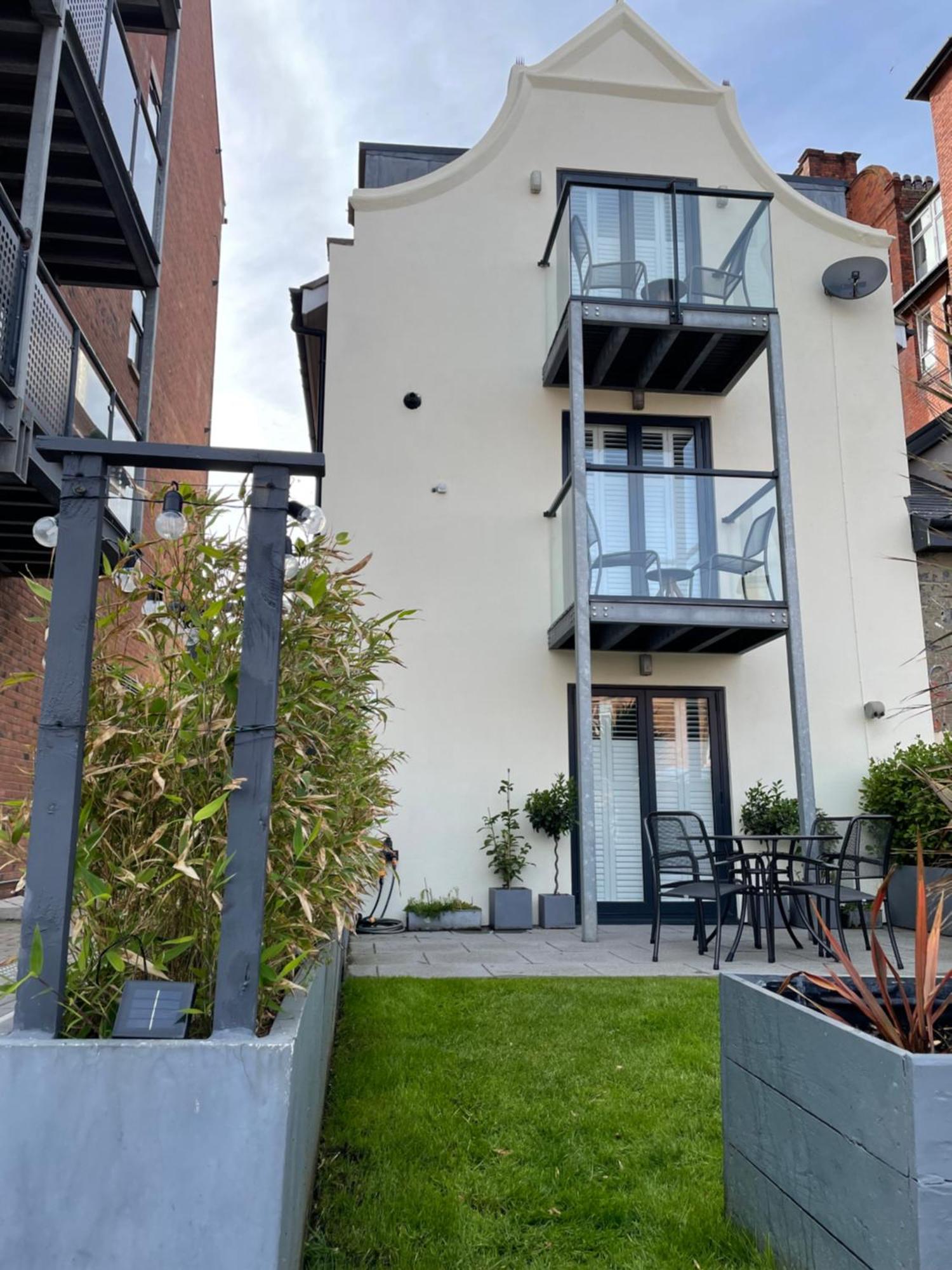 Holiday home Retro Retreat, Sea View, Free Parking & Ev Plug-in