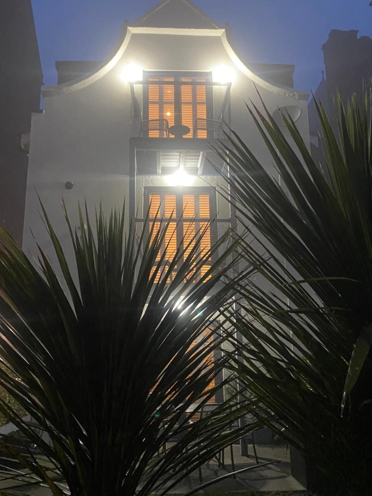 Holiday home Retro Retreat, Sea View, Free Parking & Ev Plug-in