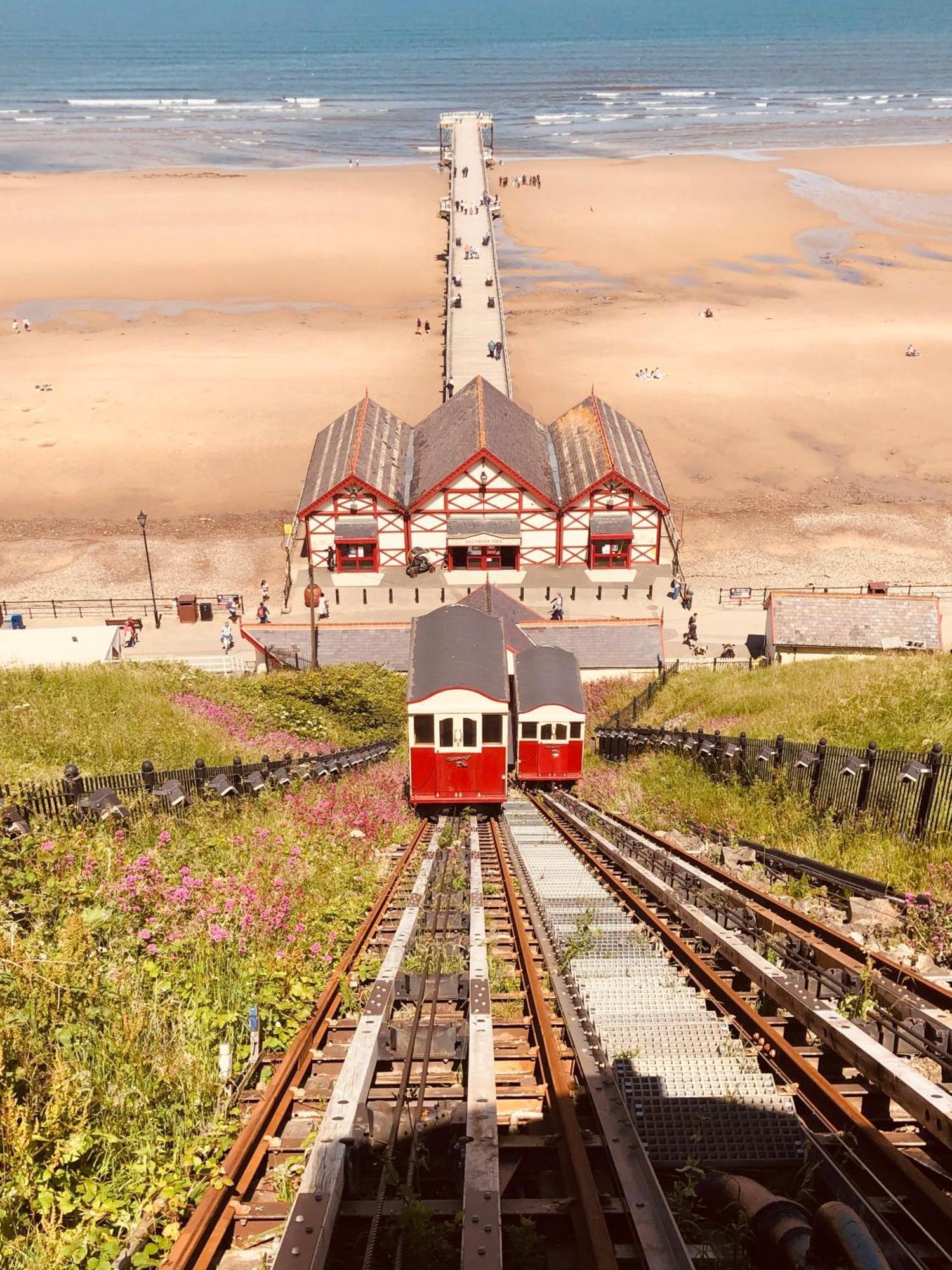 Retro Retreat, Sea View, Free Parking & Ev Plug-in Whitby
